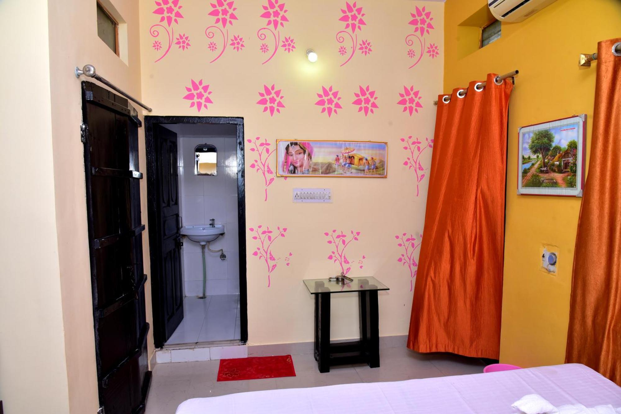 Hotel Moon Light พุชการ์ ภายนอก รูปภาพ