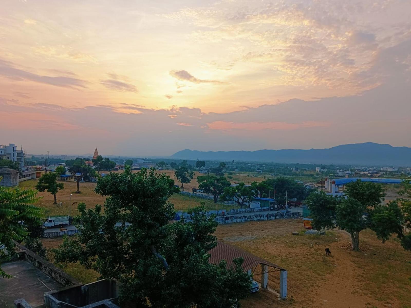 Hotel Moon Light พุชการ์ ภายนอก รูปภาพ