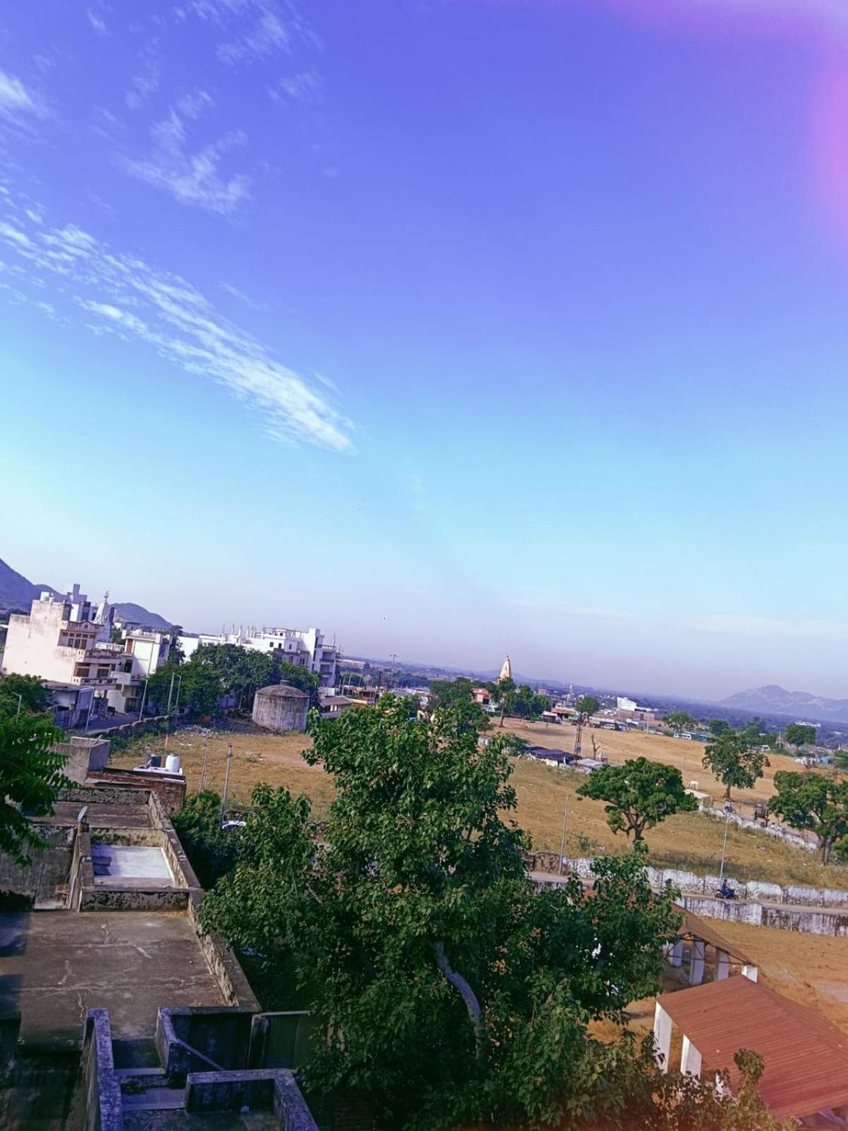 Hotel Moon Light พุชการ์ ภายนอก รูปภาพ